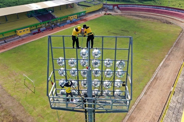 stadion gelora bj habibie