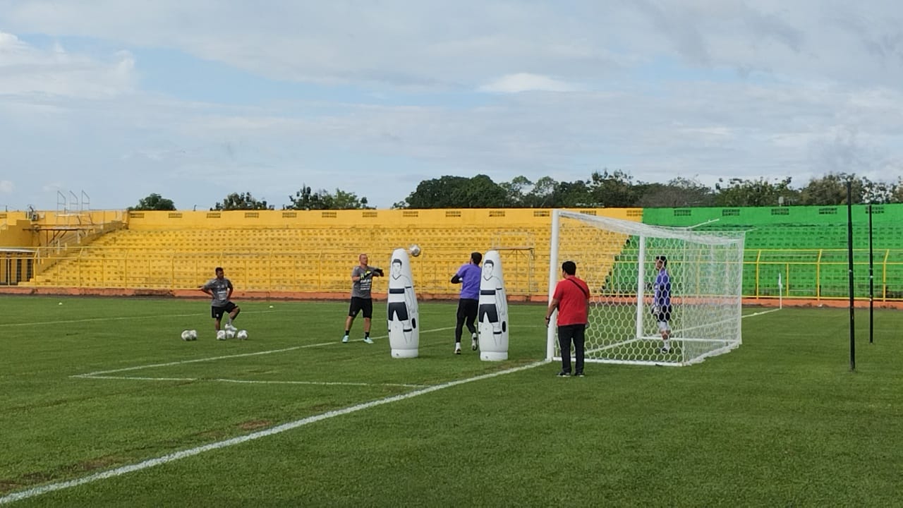 stadion gelora bj habibie