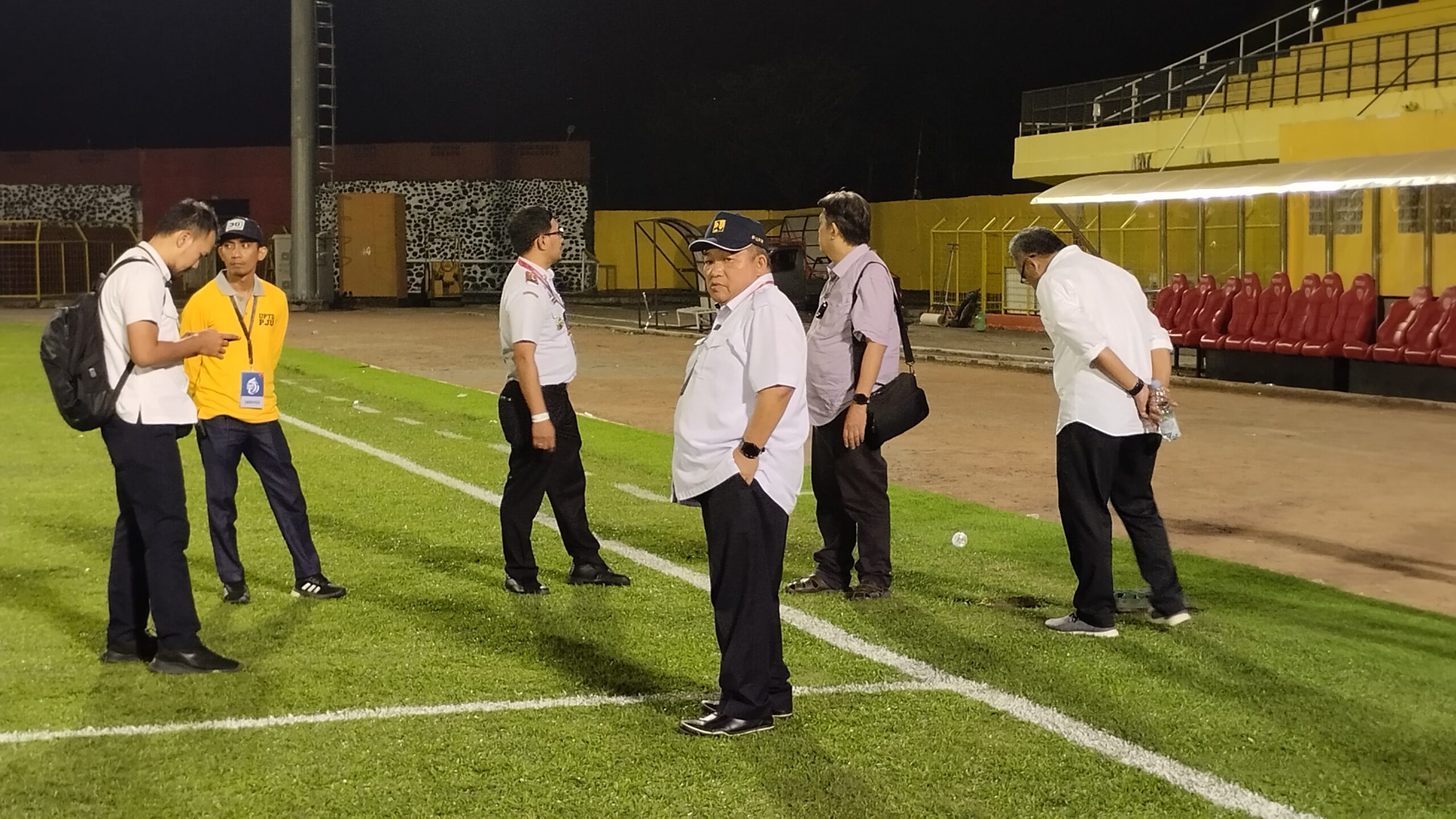 stadion gelora bj habibie